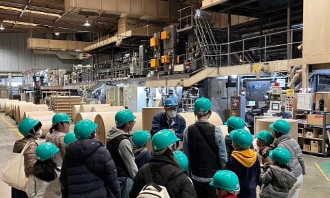 日本紙工株式会社